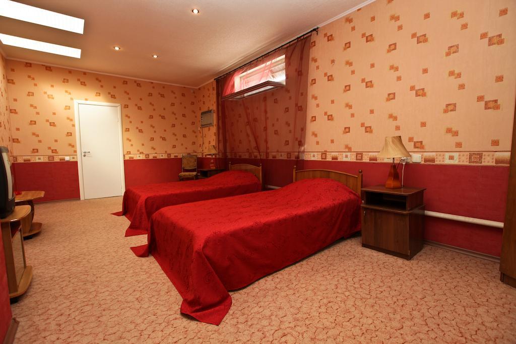 Domashny Ochag Hotel Krasnodar Phòng bức ảnh